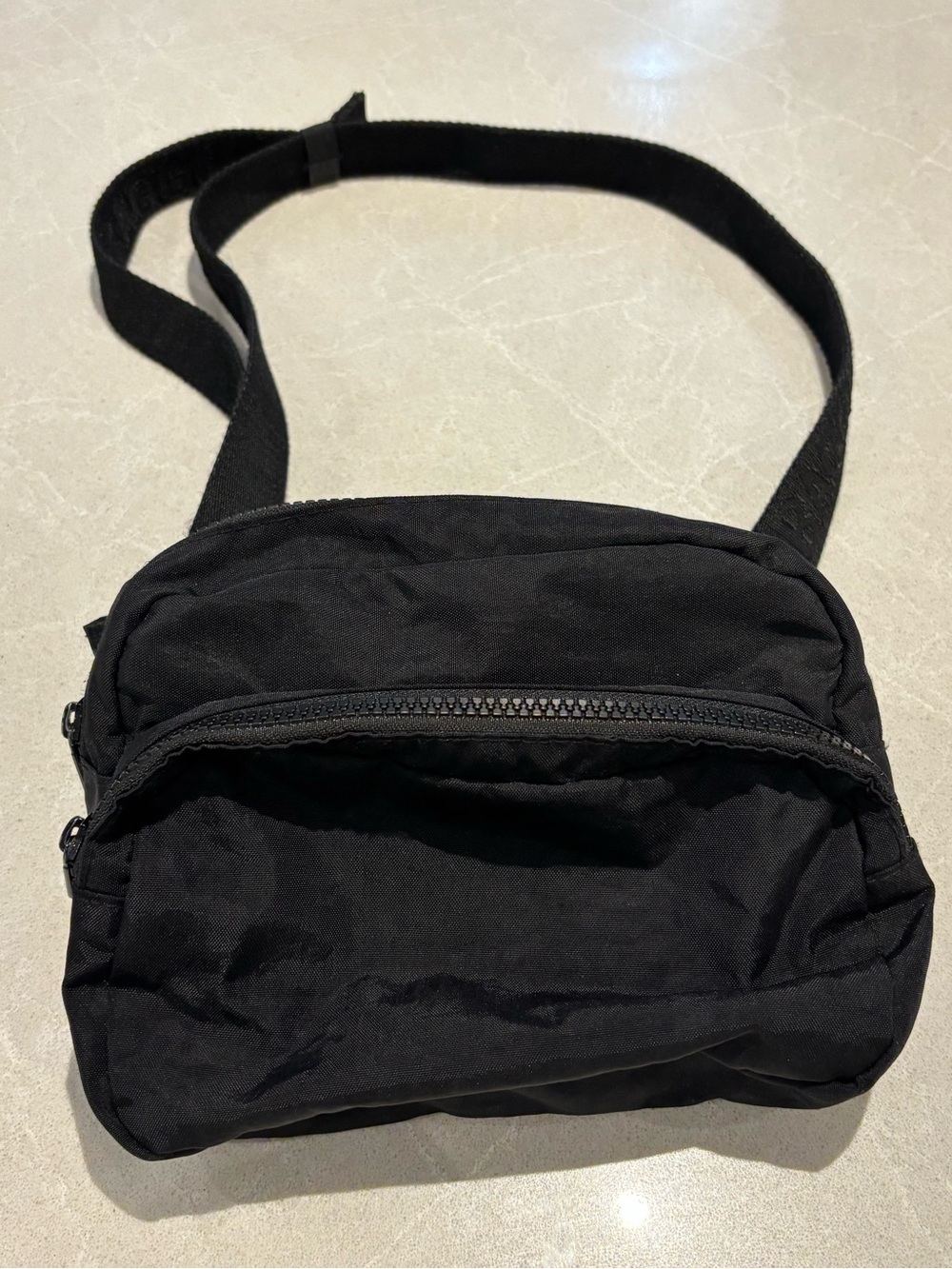 BAGGU Fanny Pack Black Nylon Crossbody Belt Bag Travel Minimalist Classic
